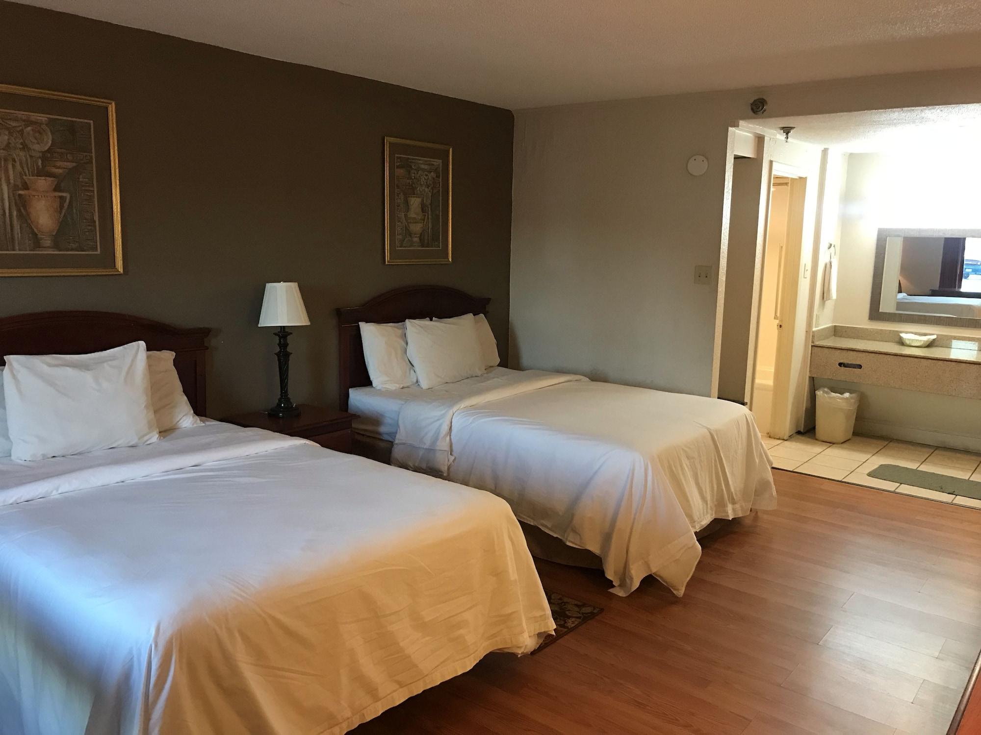 Bear Mount Inn & Suites Pigeon Forge Bagian luar foto