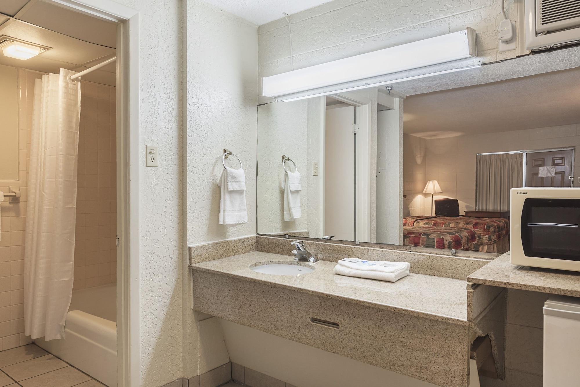 Bear Mount Inn & Suites Pigeon Forge Bagian luar foto