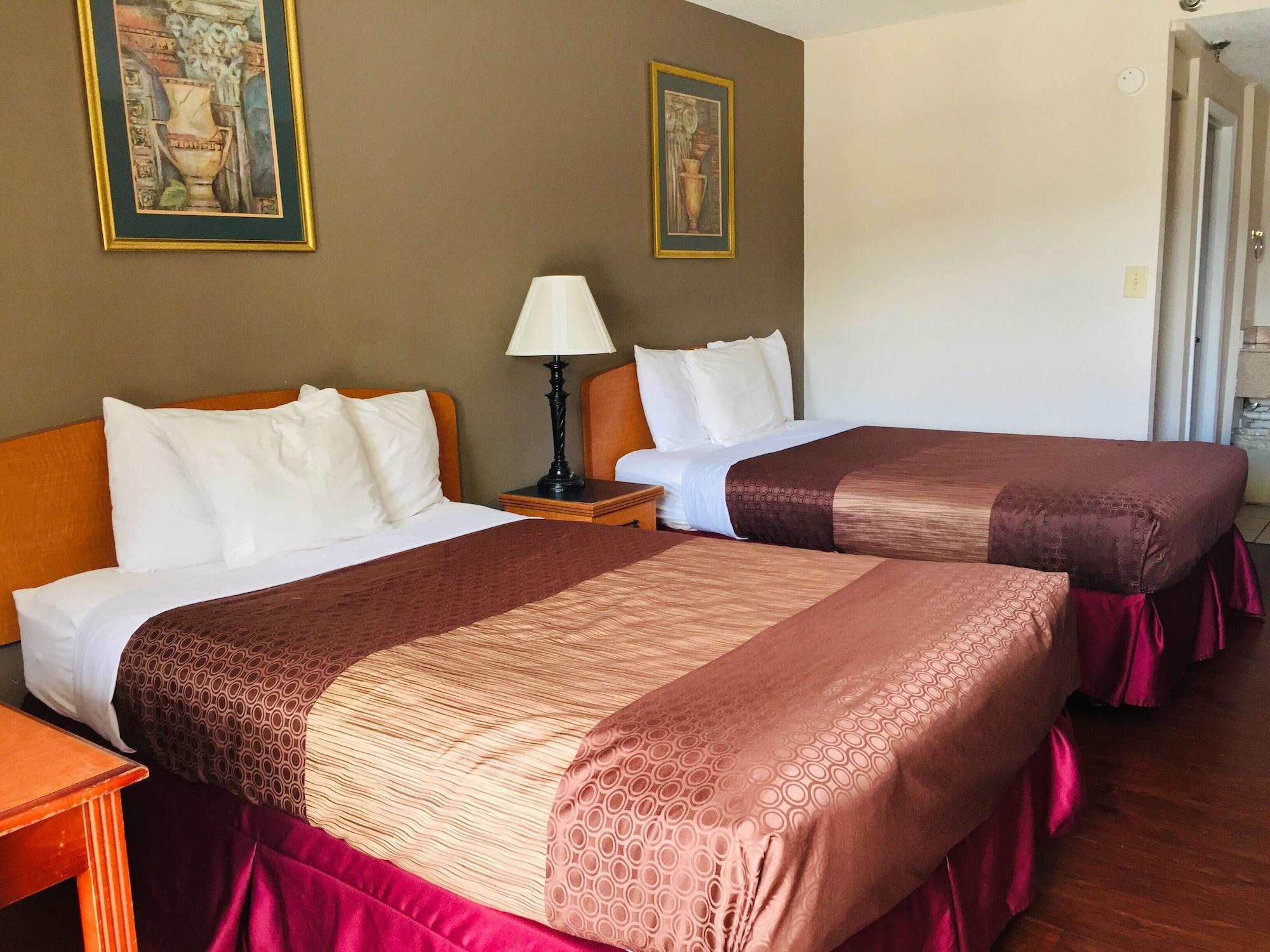 Bear Mount Inn & Suites Pigeon Forge Bagian luar foto