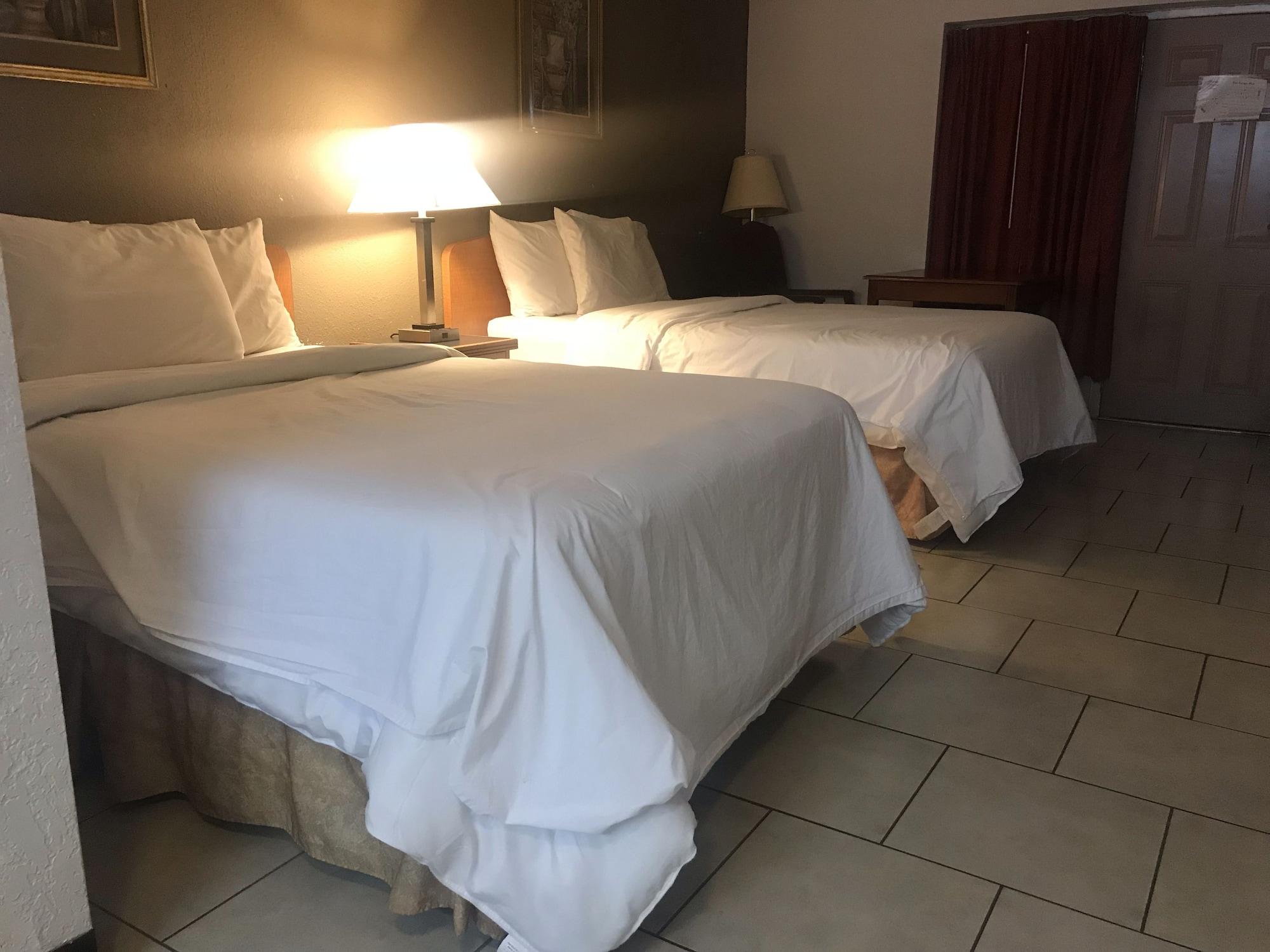 Bear Mount Inn & Suites Pigeon Forge Bagian luar foto