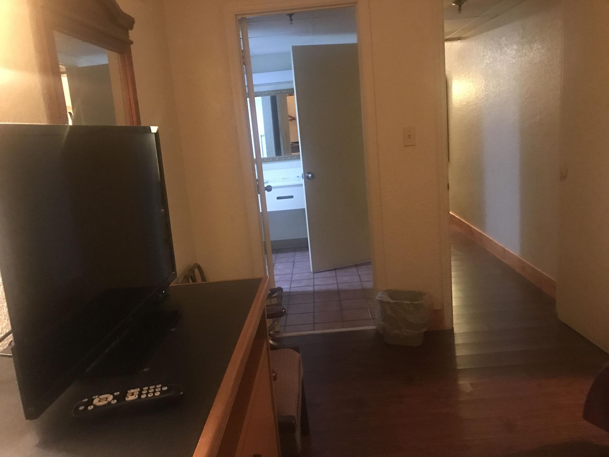 Bear Mount Inn & Suites Pigeon Forge Bagian luar foto